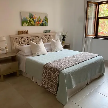 Shores בית נופש